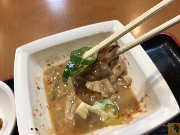 もつ煮込み - 松戸駅近くにある『ラーメン食堂・居酒屋 大都会』のもつ煮込み定食が値段以上の美味しさでコスパが良い！